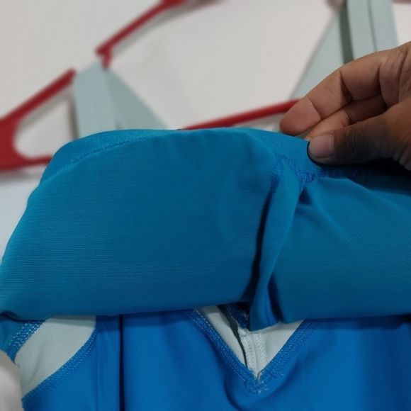 Lululemon Athletica Aqua Mint Colorblock  Crisscross Back Tank Top Size 6 - Picture 8 of 9